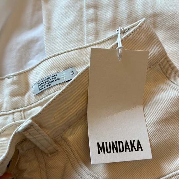 Mundaka Asymmetrical Cream Jeans Size US4 - Picture 4 of 5